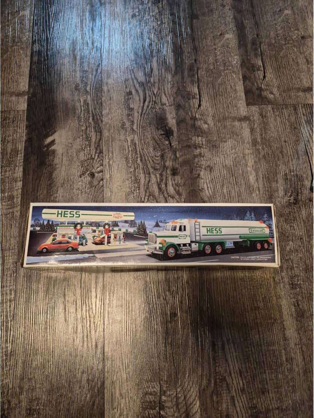 NEW 1990 HESS Toy Tanker Truck Gas Collectible In Original Box.
